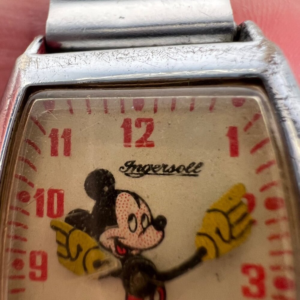 Vintage Mickey Mouse Wristwatch Silver Tone Ingersoll Circa 1940’s Does not Run - Picture 3 of 10